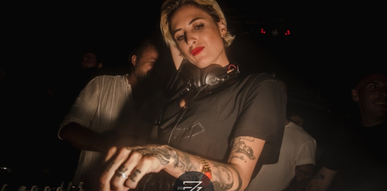SUMMER VIBES ft EMA STOKHOLMA @ZIG ZAG 10/08/2018